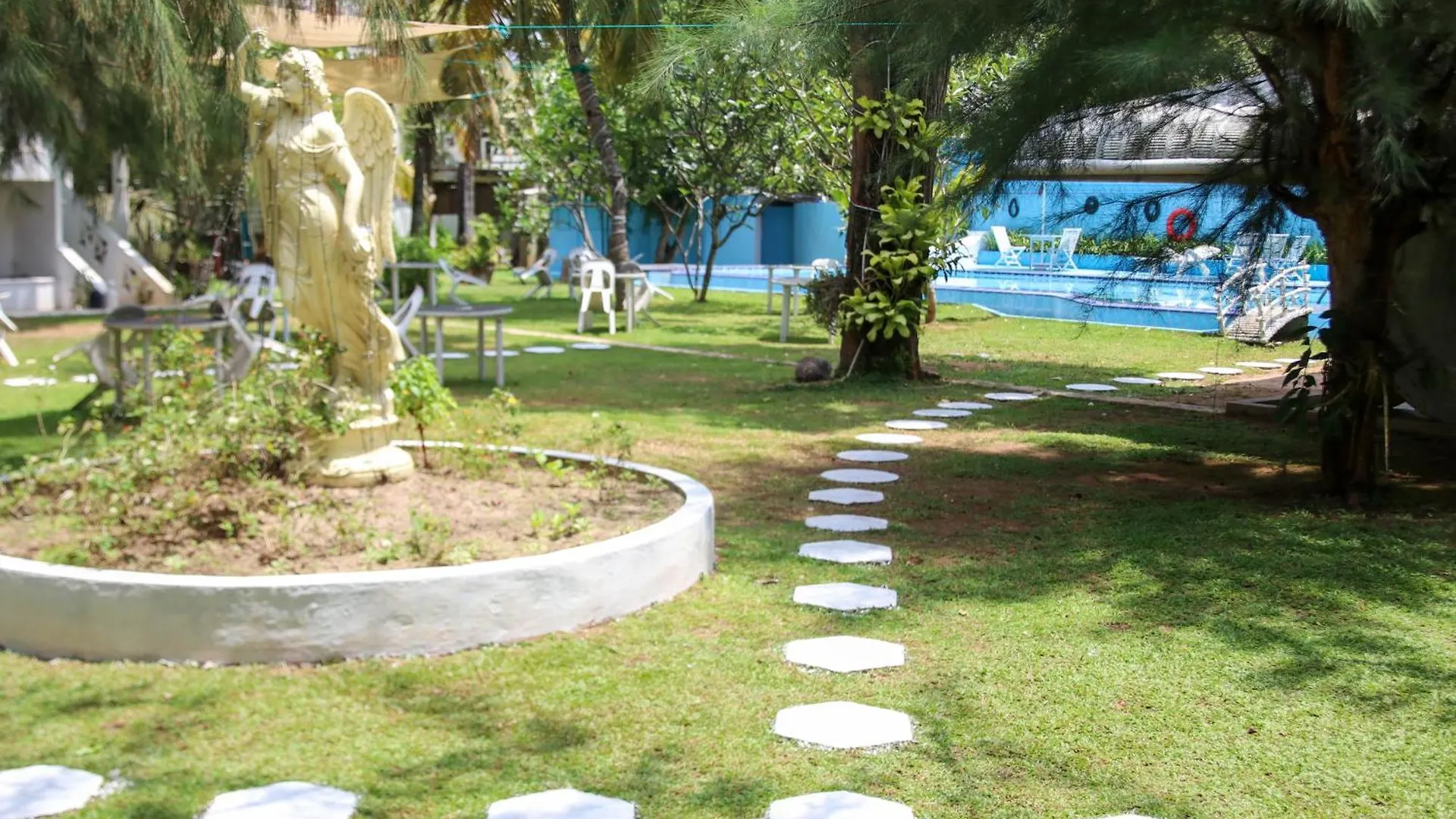 The Kings Bay Hotel By Silvas Negombo