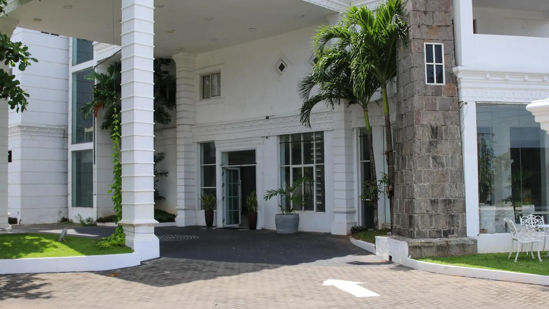 The Kings Bay Hotel By Silvas Negombo 0*,