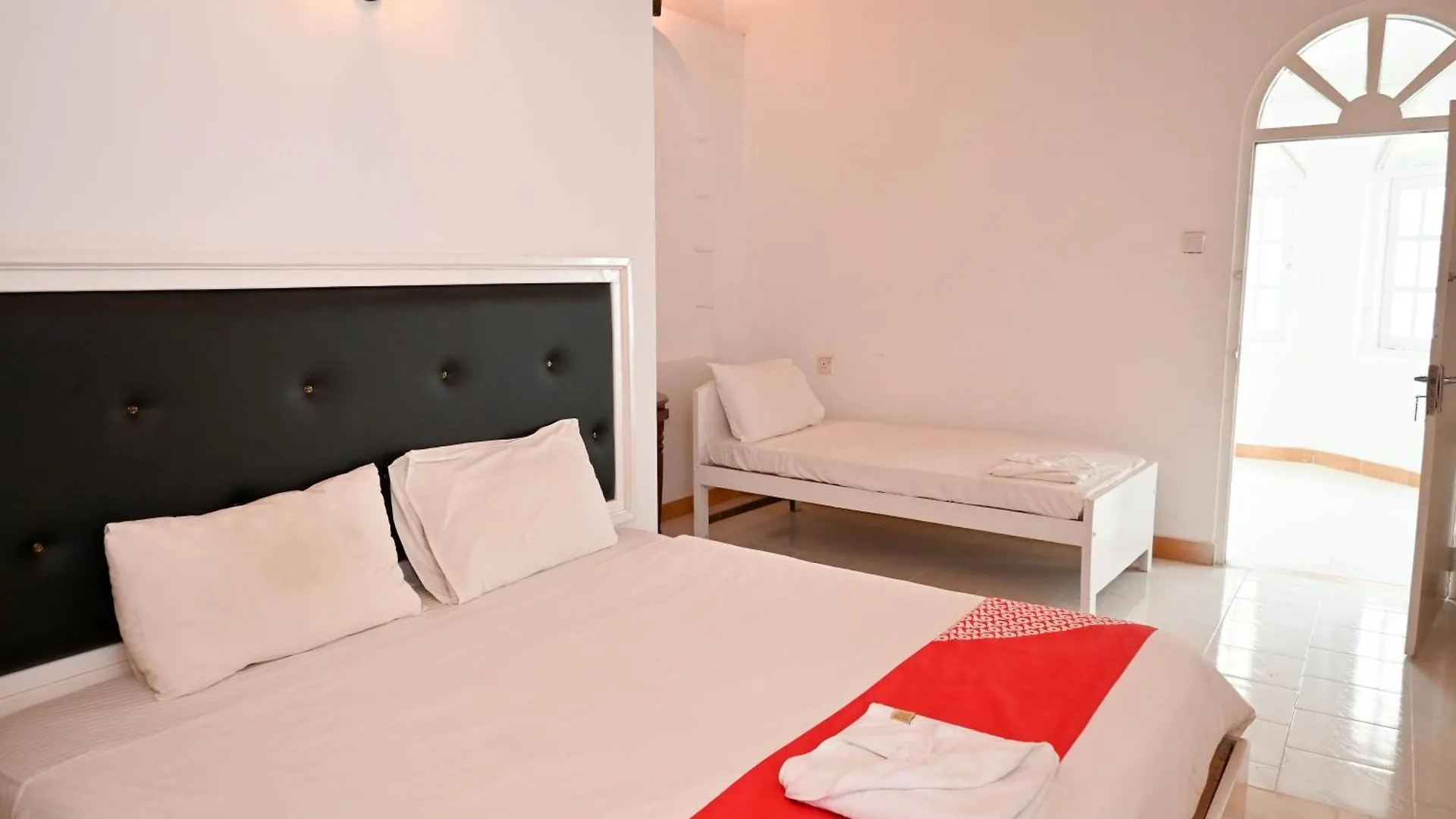 The Kings Bay Hotel By Silvas Negombo