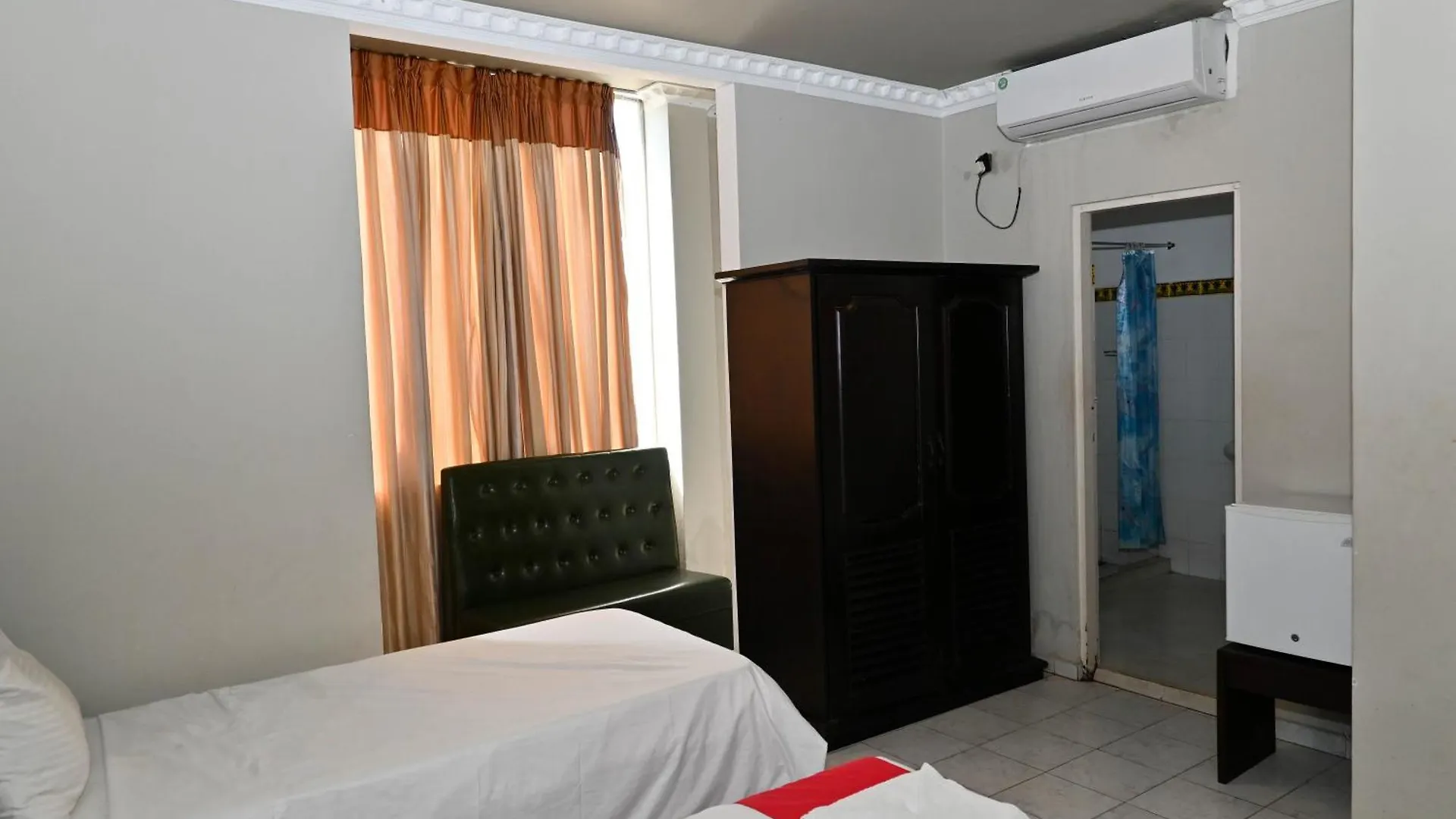 The Kings Bay Hotel By Silvas Negombo